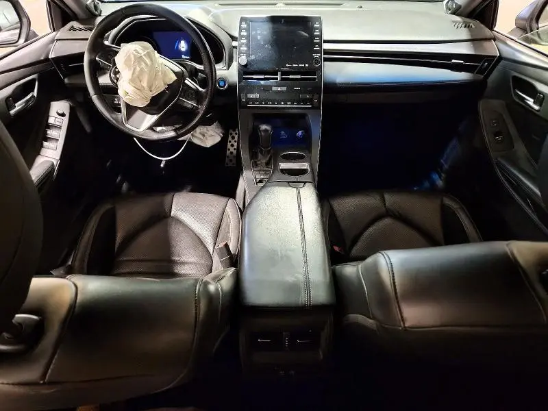 2019 TOYOTA AVALON XSE  