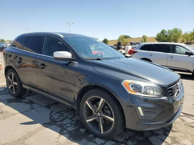 2015 VOLVO XC60 T6 R-DESIGN PLATINUM  