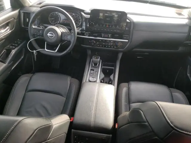 2024 NISSAN PATHFINDER SL  