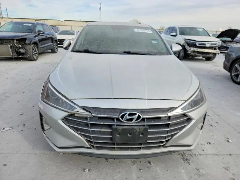 2019 HYUNDAI ELANTRA SEL  