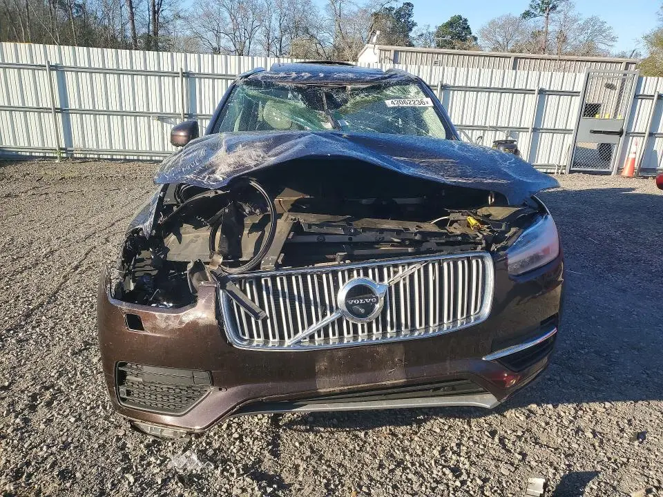 2018 VOLVO XC90 T6  