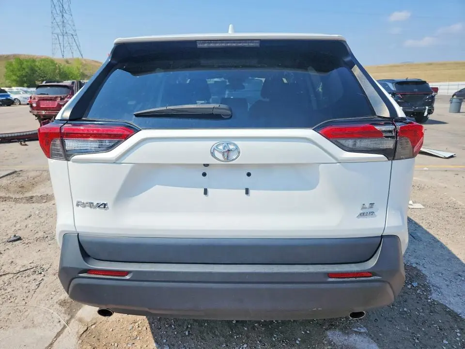 2023 TOYOTA RAV4 LE  