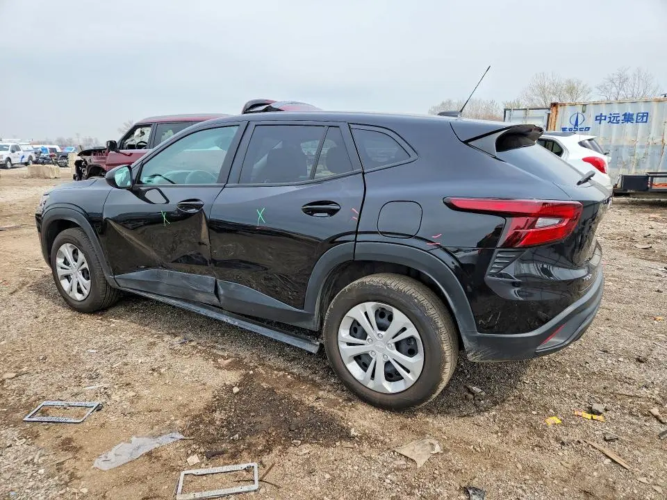 2025 CHEVROLET TRAX LS  