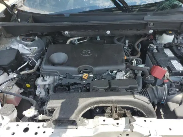 2021 TOYOTA RAV4 XLE  