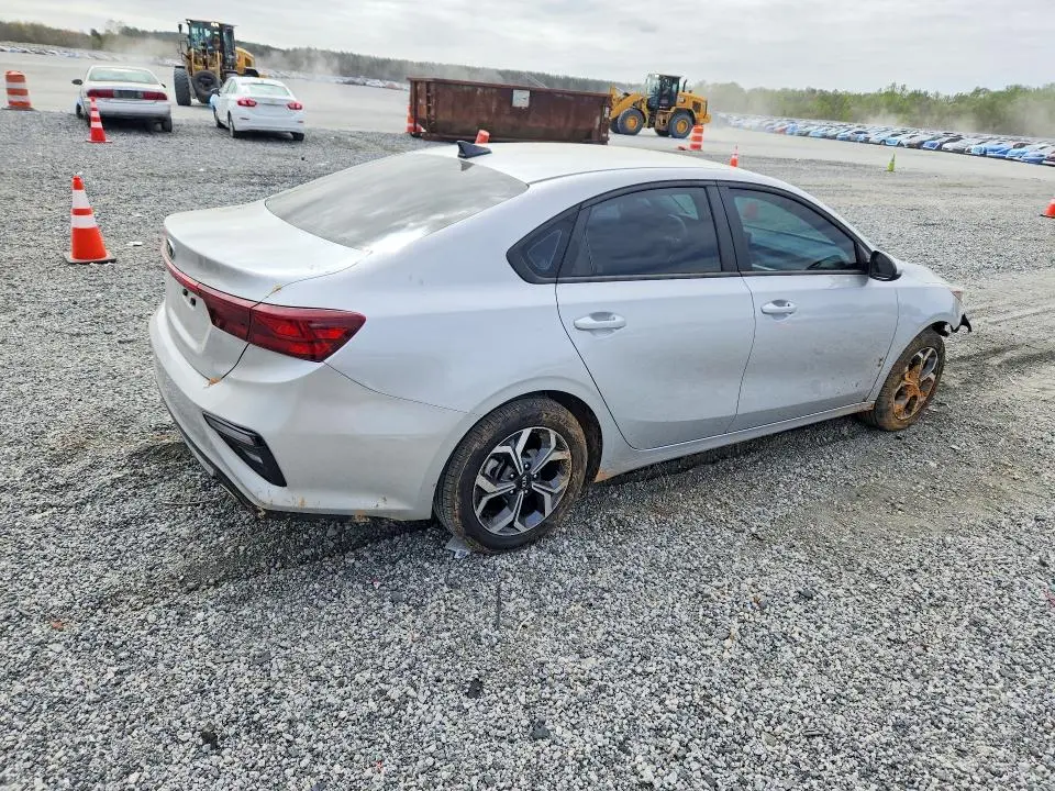 2021 KIA FORTE LXS  