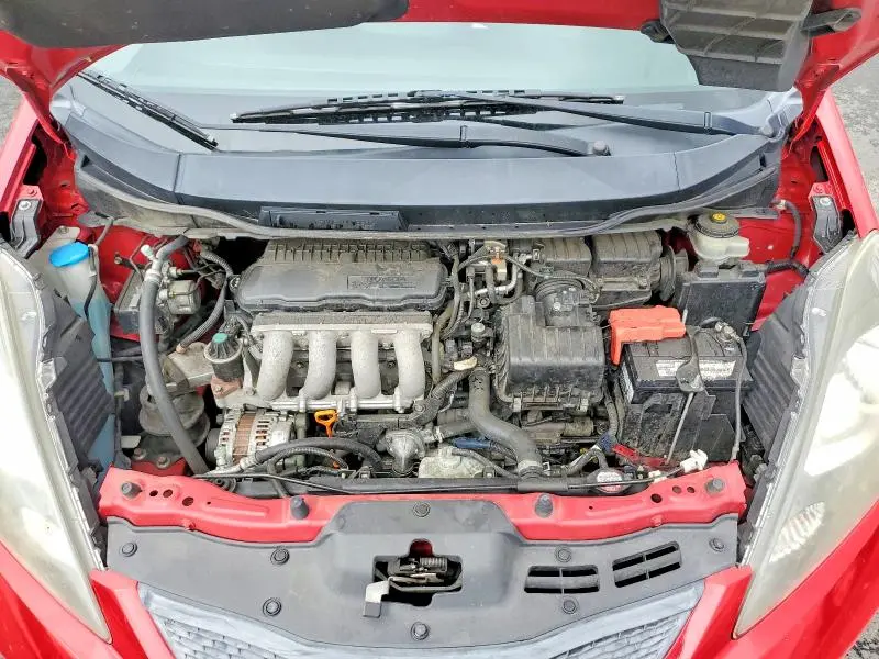 2010 HONDA FIT   