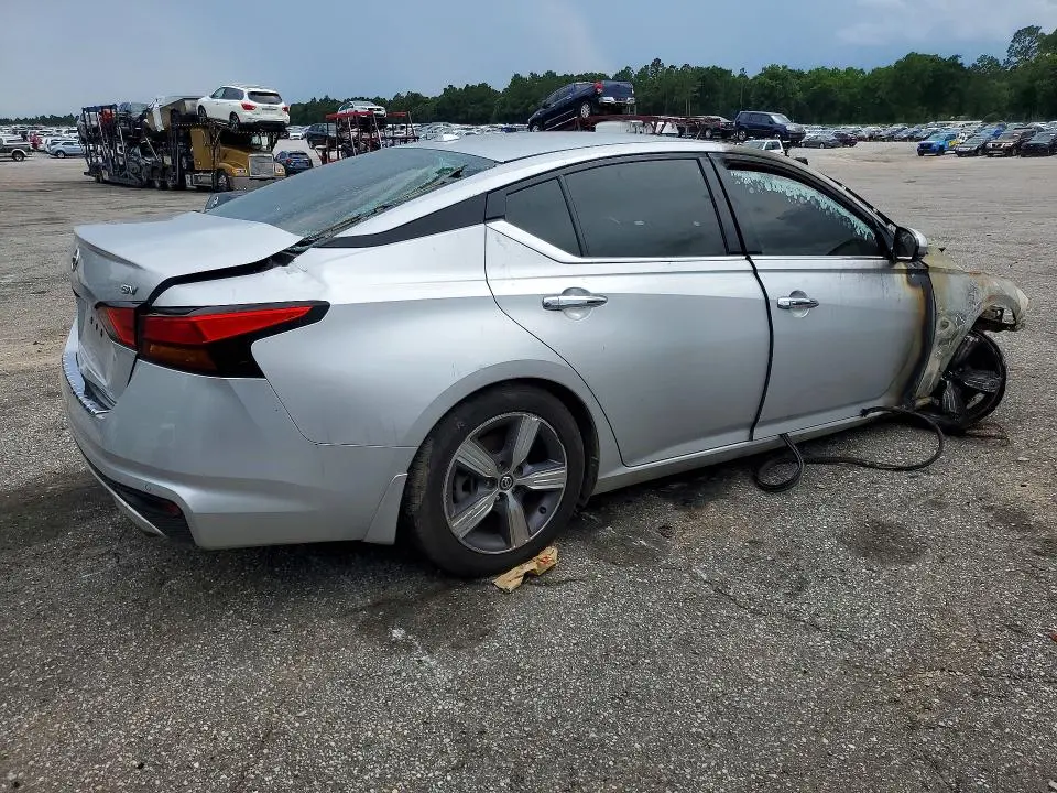 2020 NISSAN ALTIMA SV  
