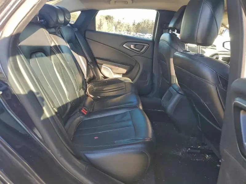 2017 CHRYSLER 200 LIMITED  