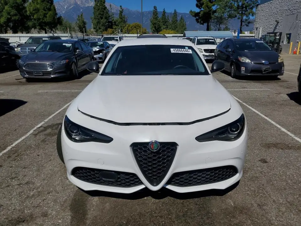 2018 ALFA ROMEO GIULIA TI  