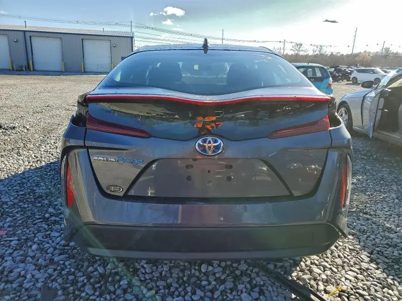 2021 TOYOTA PRIUS PRIME LE  