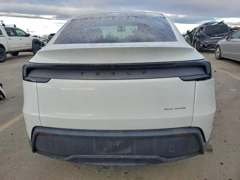 2026 TESLA MODEL Y   