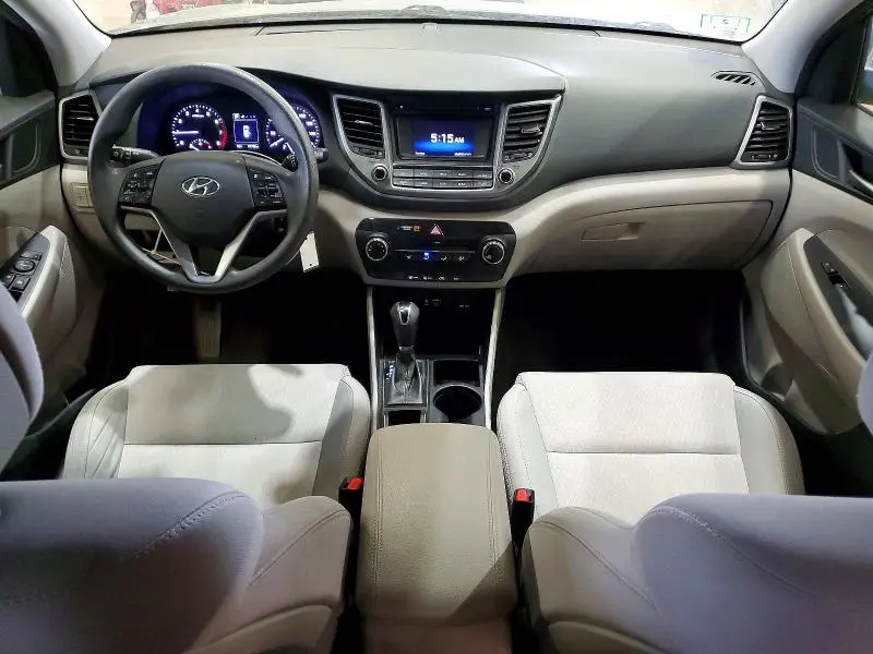 2018 HYUNDAI TUCSON SE  
