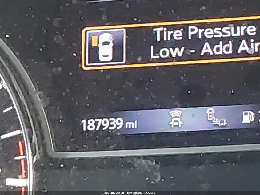 2019 NISSAN PATHFINDER SV