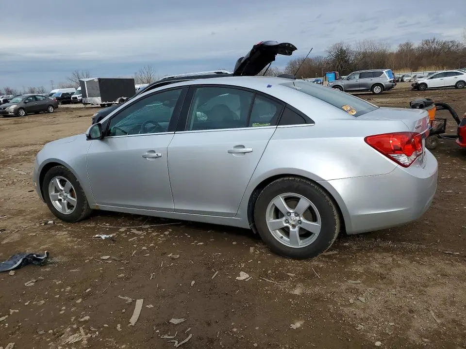 2015 CHEVROLET CRUZE LT  