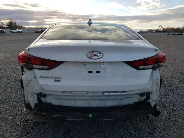 2017 HYUNDAI ELANTRA SE  