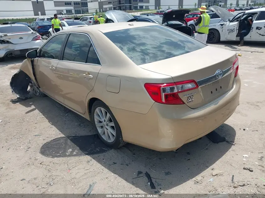2012 TOYOTA CAMRY XLE V6