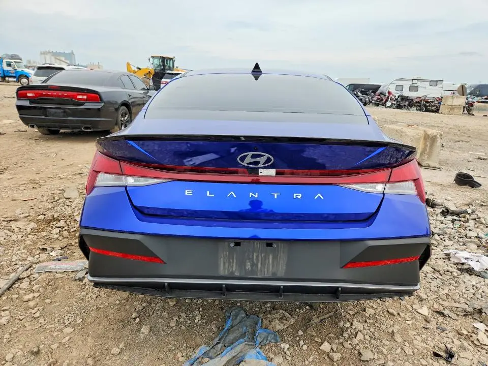 2025 HYUNDAI ELANTRA SEL SPORT  