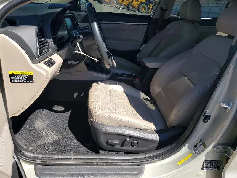 2017 HYUNDAI ELANTRA LIMITED  