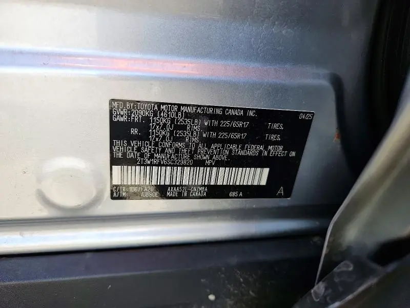 2025 TOYOTA RAV4 XLE  