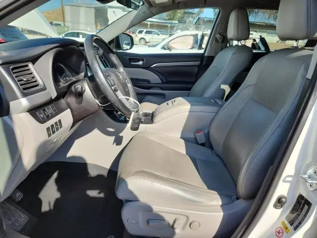 2017 TOYOTA HIGHLANDER LIMITED  