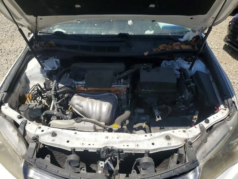2015 TOYOTA CAMRY SE  