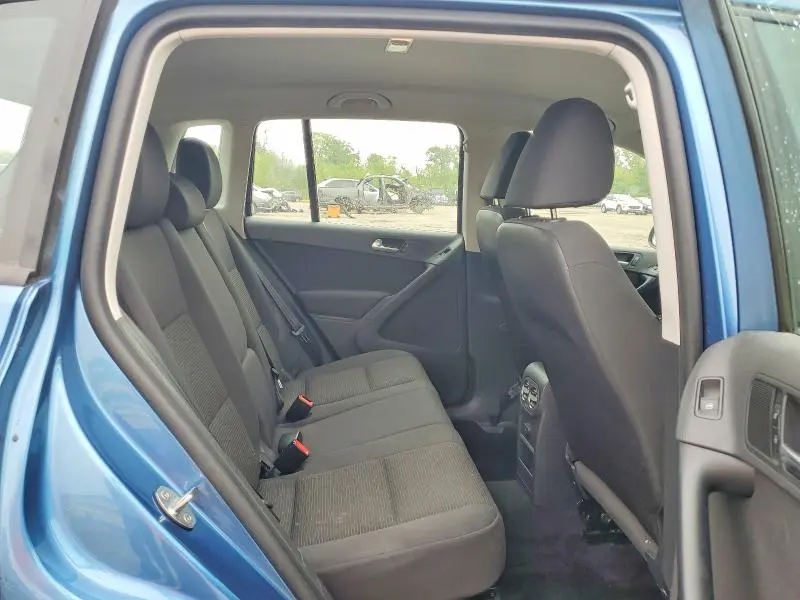 2017 VOLKSWAGEN TIGUAN S  