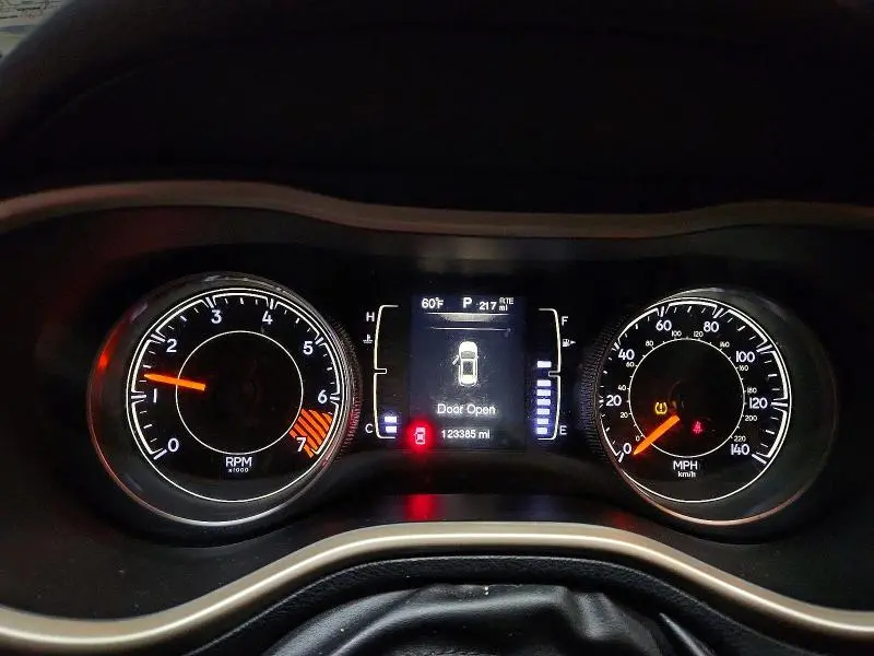 2014 JEEP CHEROKEE SPORT  