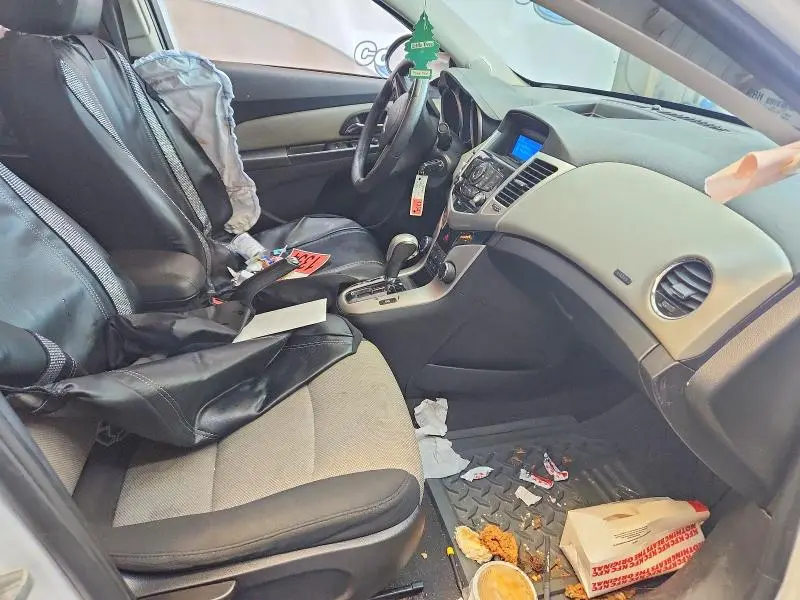 2014 CHEVROLET CRUZE LS  