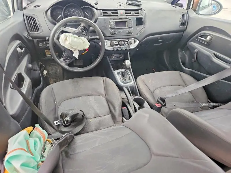 2015 KIA RIO LX  