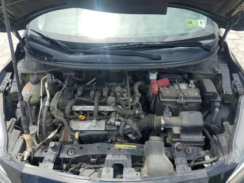 2020 NISSAN VERSA S  