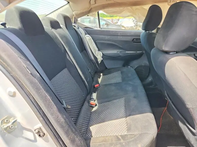 2020 NISSAN VERSA S  
