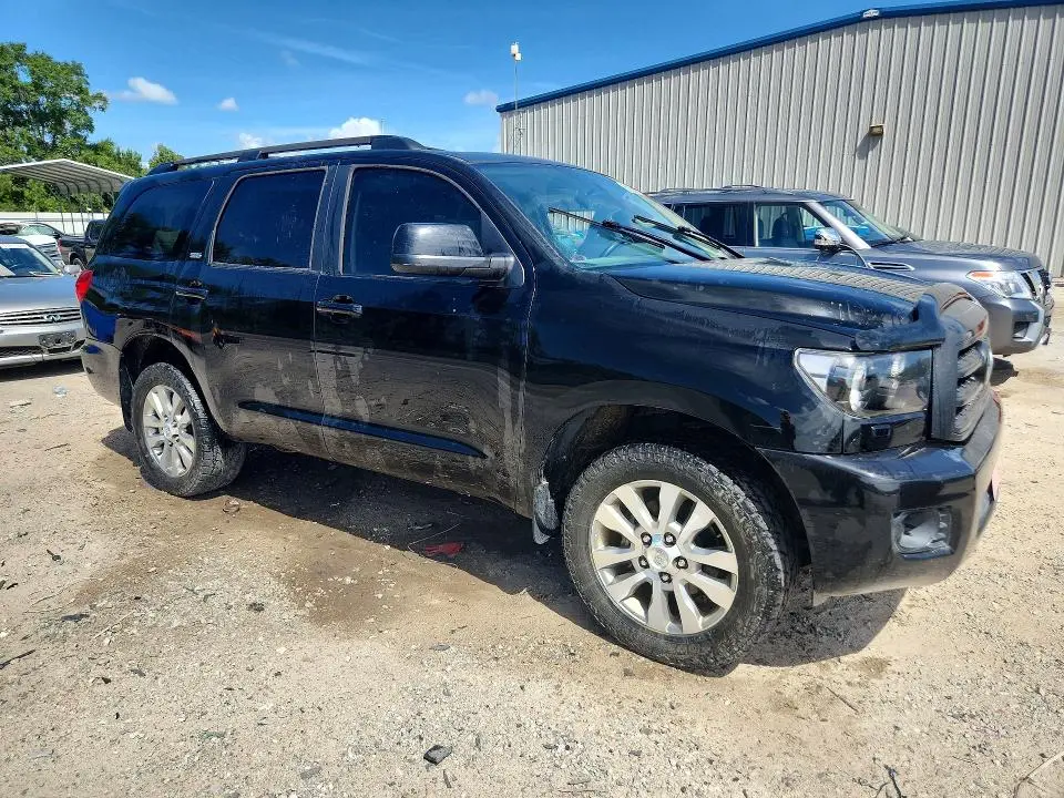 2012 TOYOTA SEQUOIA SR5  