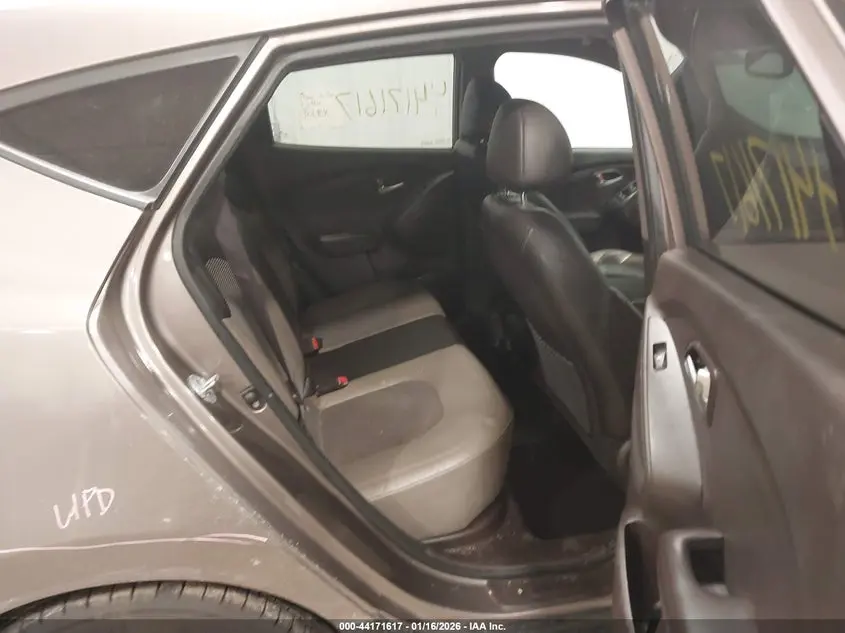 2012 HYUNDAI TUCSON GLS