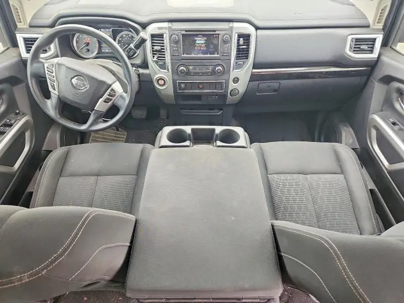 2019 NISSAN TITAN SV  