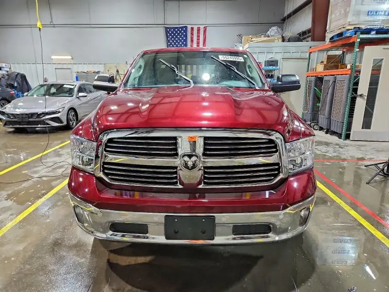 2018 RAM 1500 SLT  