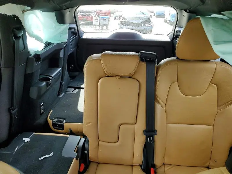 2019 VOLVO XC90 T6 MOMENTUM  