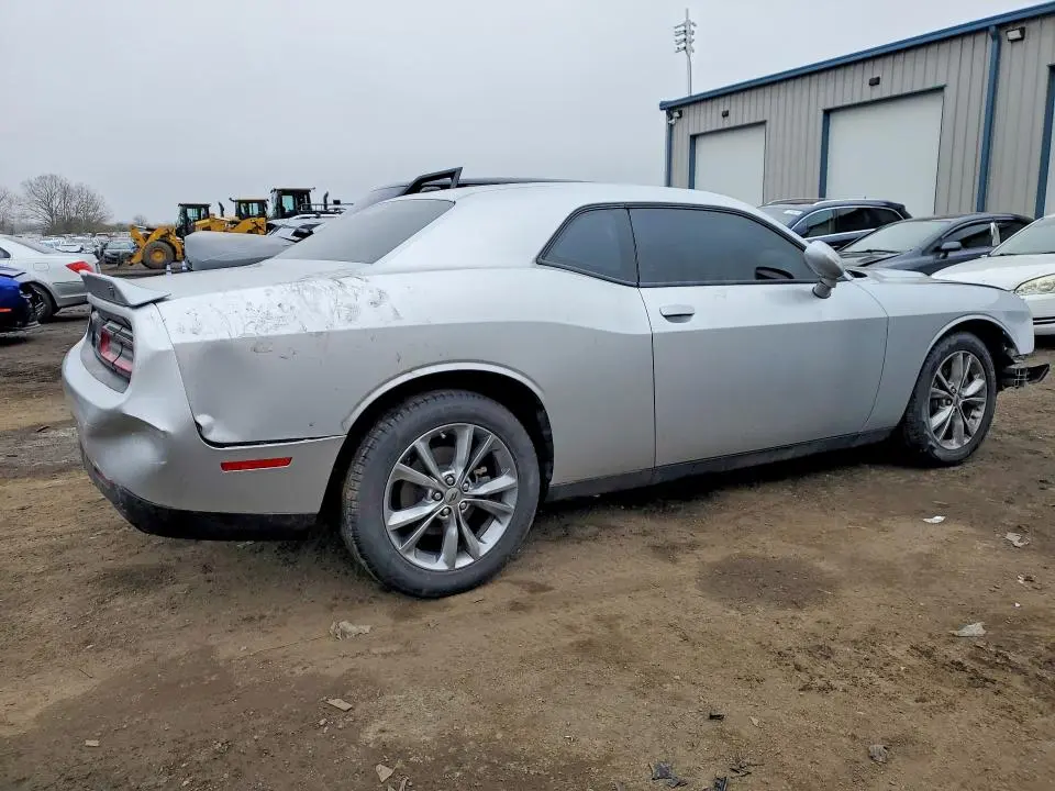 2022 DODGE CHALLENGER SXT  