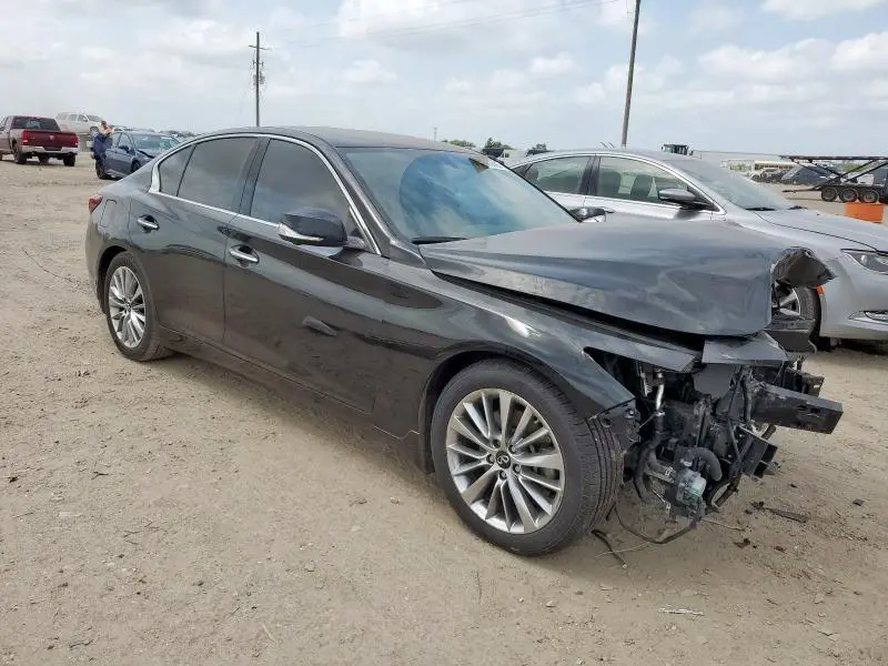 2022 INFINITI Q50 LUXE