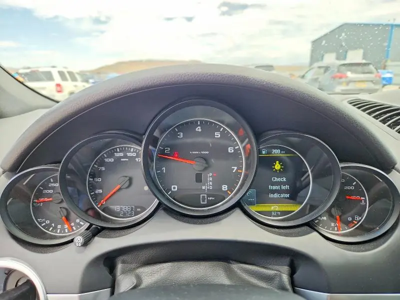 2013 PORSCHE CAYENNE   