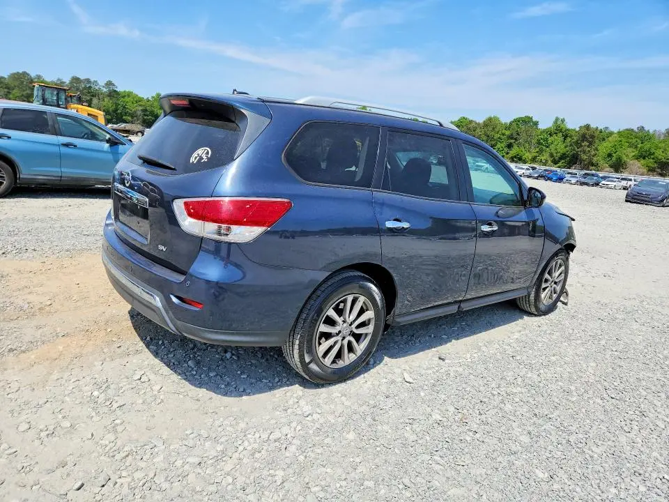 2015 NISSAN PATHFINDER SV  