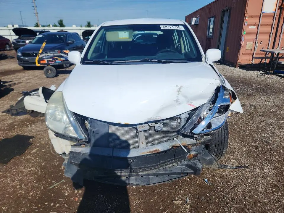 2010 NISSAN VERSA 1.8 S  