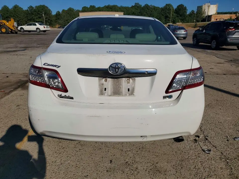 2011 TOYOTA CAMRY HYBRID  