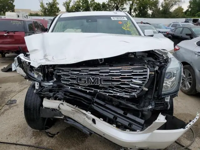 2017 GMC YUKON XL K1500 SLT  