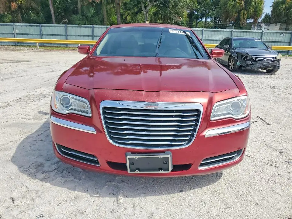 2013 CHRYSLER 300   