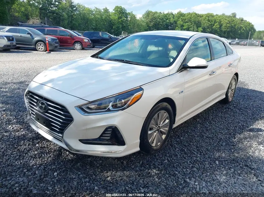 2018 HYUNDAI SONATA HYBRID SE