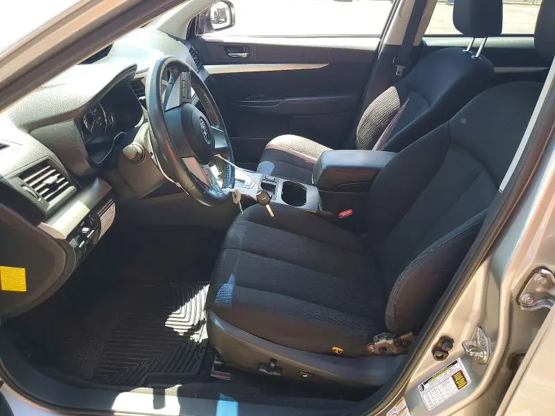 2010 SUBARU LEGACY   