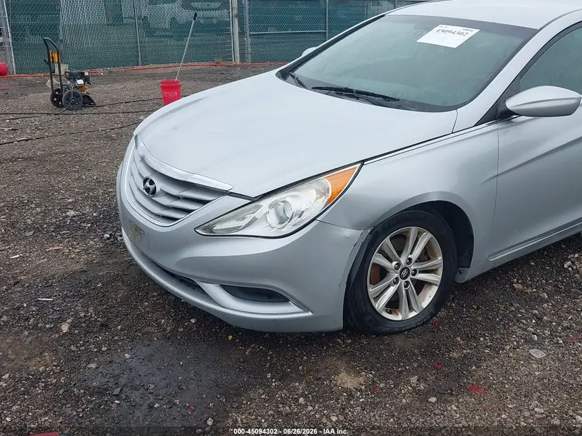 2012 HYUNDAI SONATA GLS