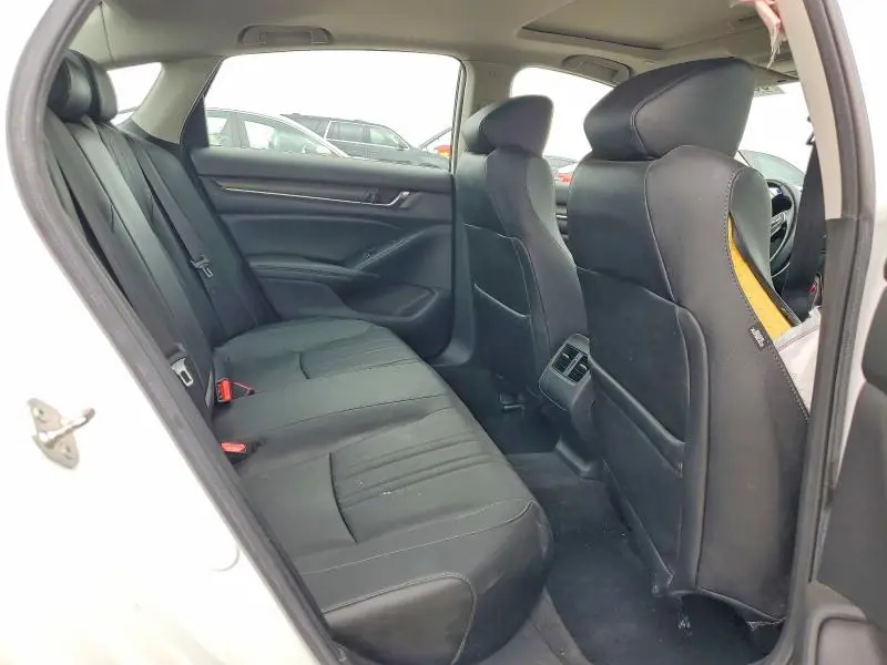 2019 HONDA ACCORD TOURING  