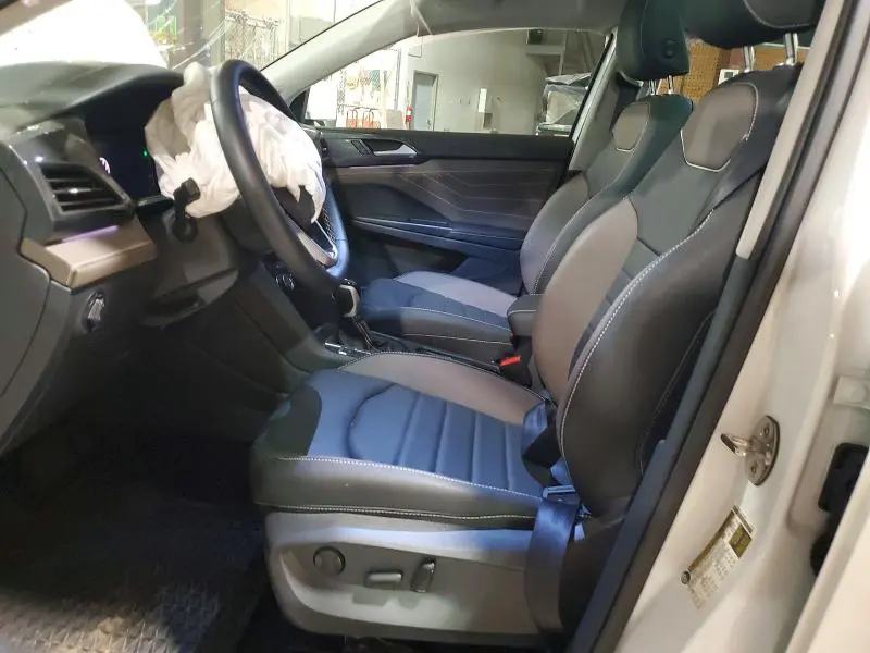 2024 VOLKSWAGEN TAOS SEL  
