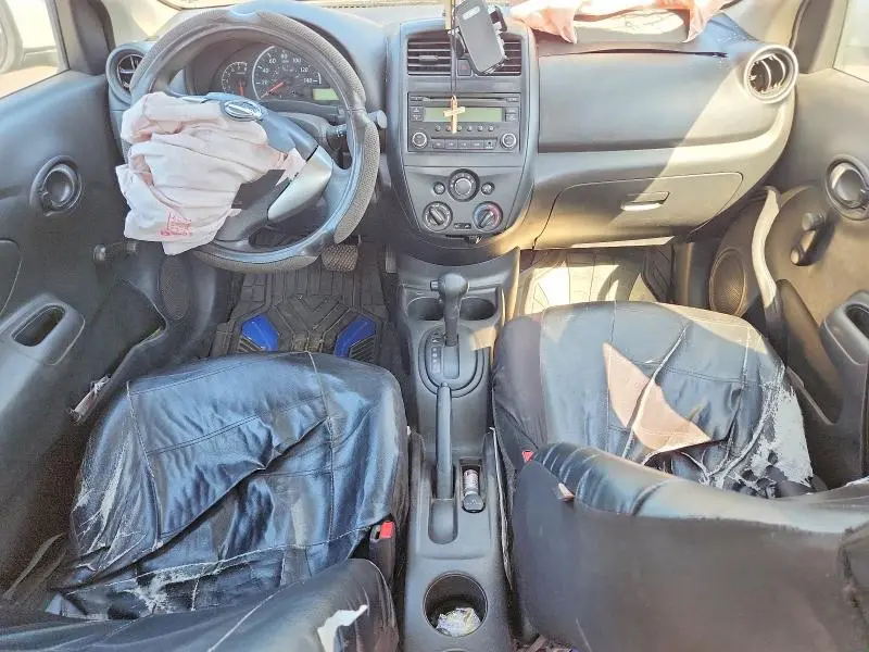 2016 NISSAN VERSA   
